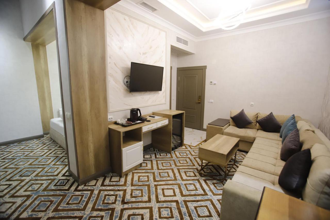 Khan Palace Turkistan Ngoại thất bức ảnh
